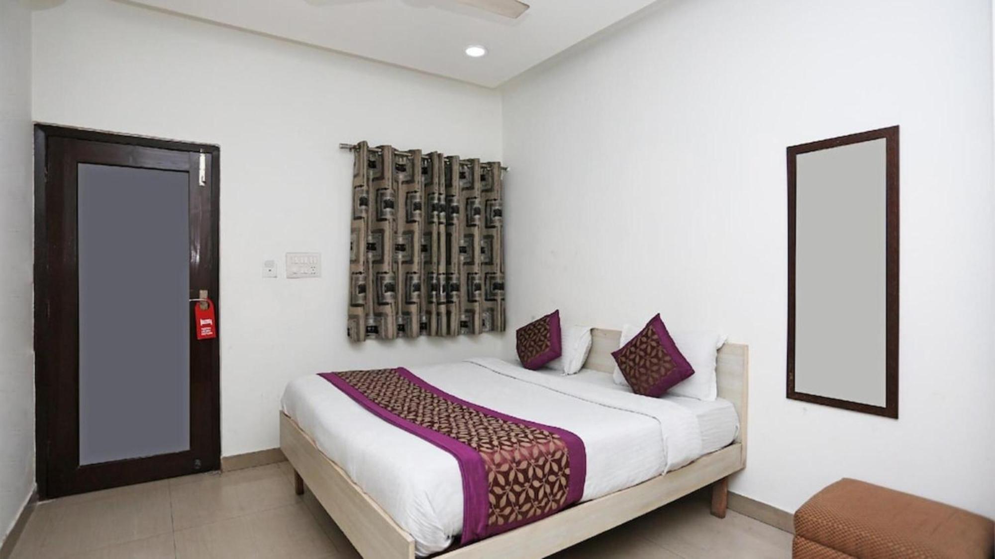 Deluxe Rooms In Jangpura Nové Dillí Exteriér fotografie